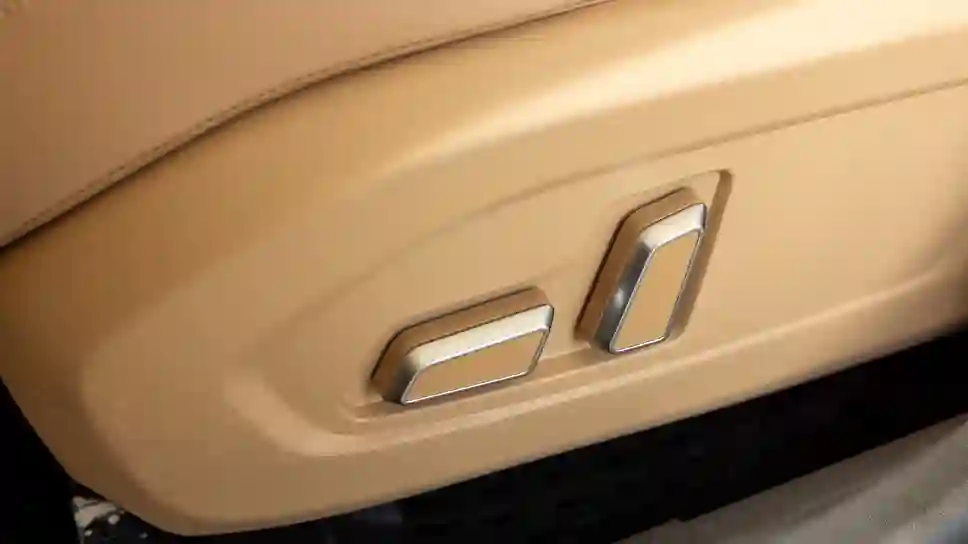 Новость EVOLUTE (Будь последовательным: EVOLUTE i‑SPACE в цепи дагестанских гор)